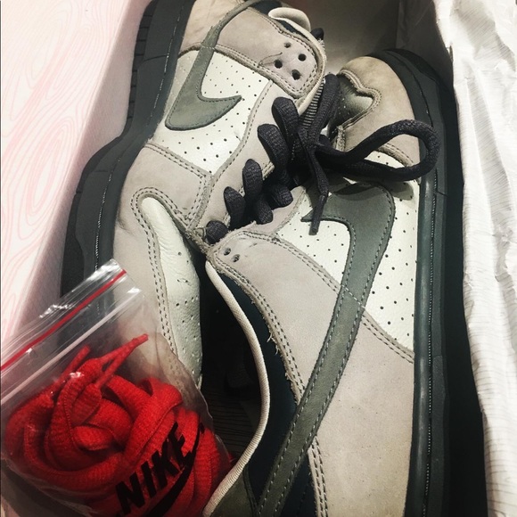 Nike sb dunk “bandaids” - Picture 1 of 6